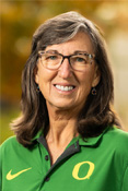 Headshot of Linda Smith.